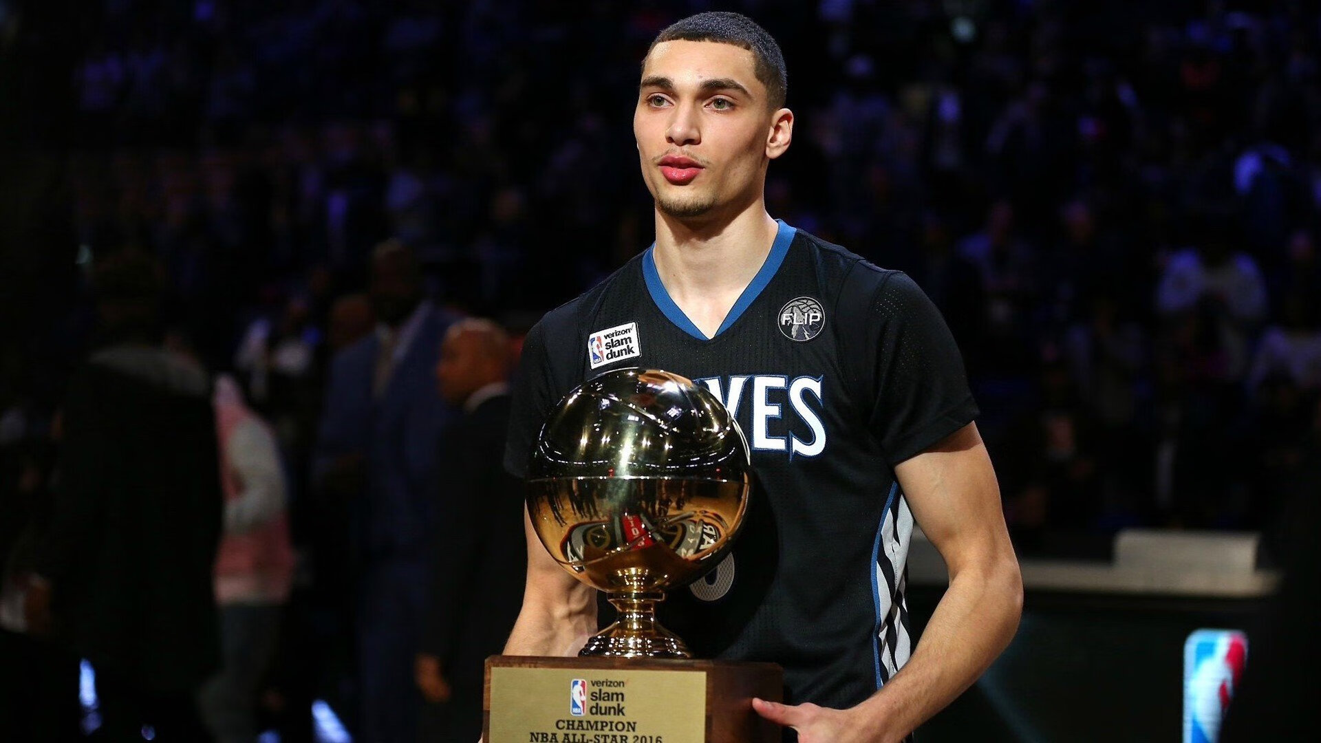 开云体育在线-炉石传说年度邀请赛精彩纷呈，策略比拼巅峰对决，炉石年度盛典